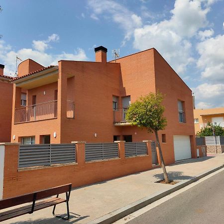 Chalet Amplio Con Jardin Y Zona Barbacoa. Reus Exterior foto
