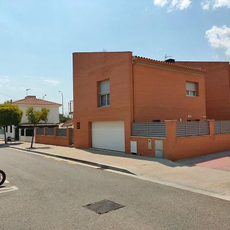 Chalet Amplio Con Jardin Y Zona Barbacoa. Reus Exterior foto